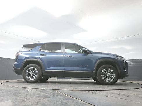 Used 2025 Chevrolet Equinox LT image 25