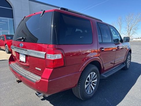 Used 2017 Ford Expedition XLT image 8