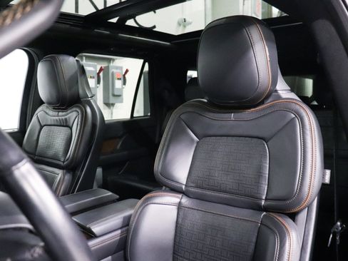Used 2024 Lincoln Navigator L Black Label image 16