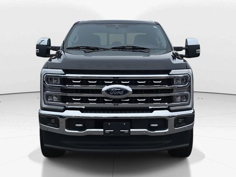 Used 2023 Ford F250 Lariat w/ Tow Technology Package image 11