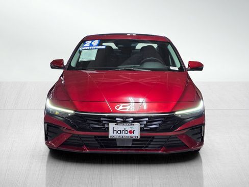 Certified 2024 Hyundai Elantra Limited FWD image 3