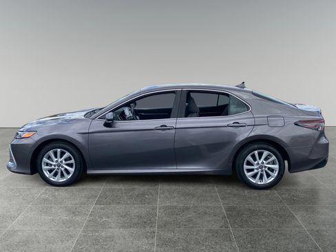 Used 2023 Toyota Camry LE FWD image 2
