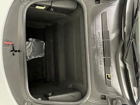 Used 2024 Porsche 718 Boxster image 39