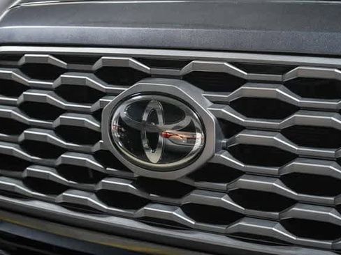 Certified 2023 Toyota Tacoma TRD Off-Road image 8