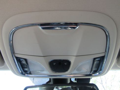 Used 2015 Jeep Cherokee Limited AWD/4WD image 40