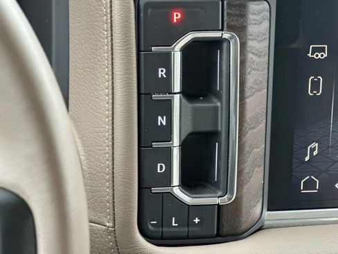 Certified 2023 GMC Yukon Denali image 23