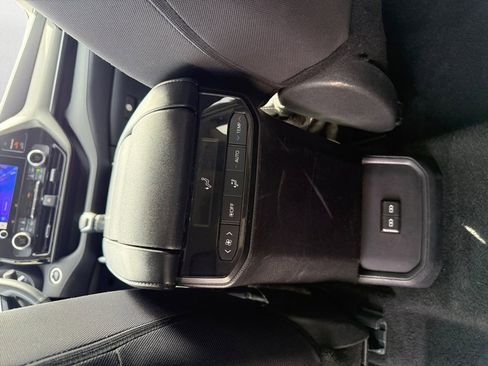 Used 2024 Toyota Highlander LE image 17