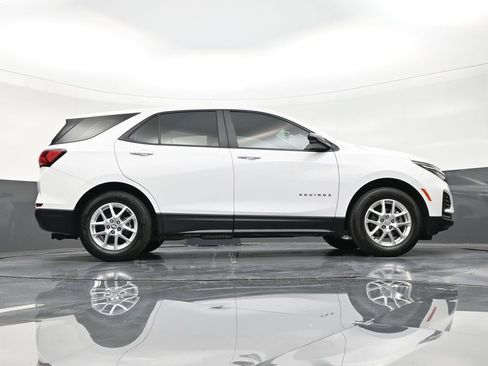 Used 2024 Chevrolet Equinox LS image 26