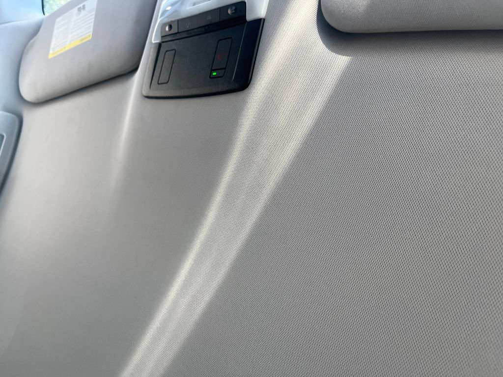 Used 2024 Nissan Pathfinder SV FWD image 21