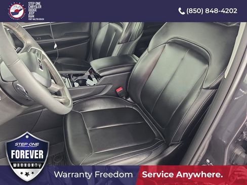 Used 2023 Jeep Grand Cherokee Limited RWD image 10