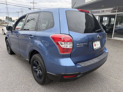 Used 2015 Subaru Forester 2.5i AWD/4WD image 5
