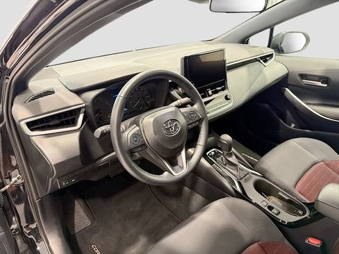Certified 2025 Toyota Corolla SE FWD image 8