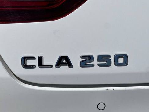 Used 2025 Mercedes-Benz CLA 250 image 32