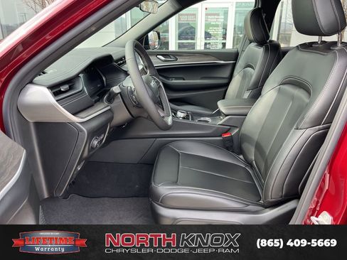 New 2026 Jeep Grand Cherokee L Limited w/ Limited Altitude Package AWD/4WD image 3