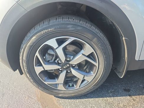 Used 2022 Kia Sportage LX AWD/4WD image 10