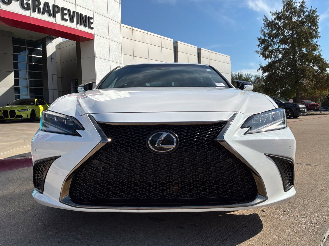Used 2022 Lexus ES 350 F Sport w/ Accessory Package 2 FWD image 3