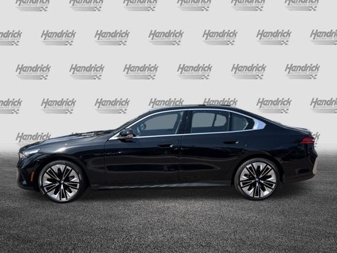 Used 2026 BMW 540i xDrive AWD/4WD image 7