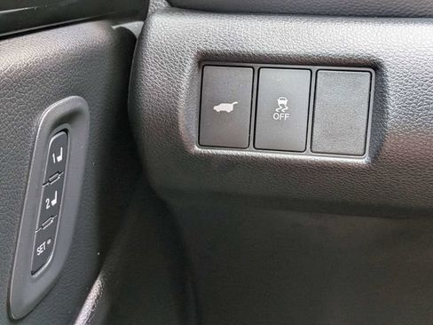 Used 2025 Honda Pilot EX-L image 29