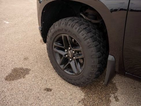 Used 2019 Chevrolet Silverado 1500 LT Trail Boss AWD/4WD image 12