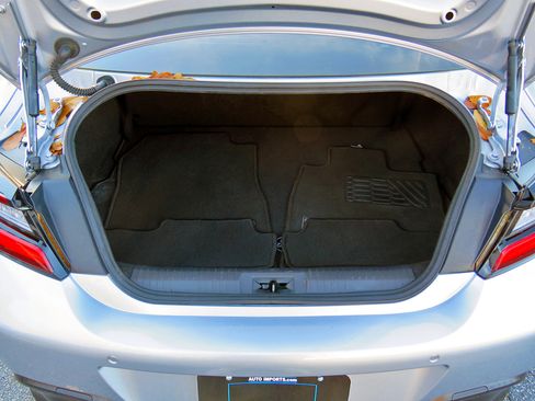 Used 2022 Toyota GR86 image 30