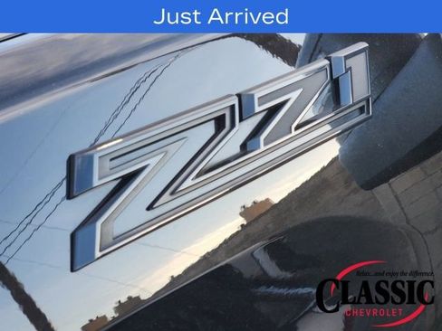 Used 2024 Chevrolet Silverado 2500 LTZ w/ LTZ Plus Package image 18