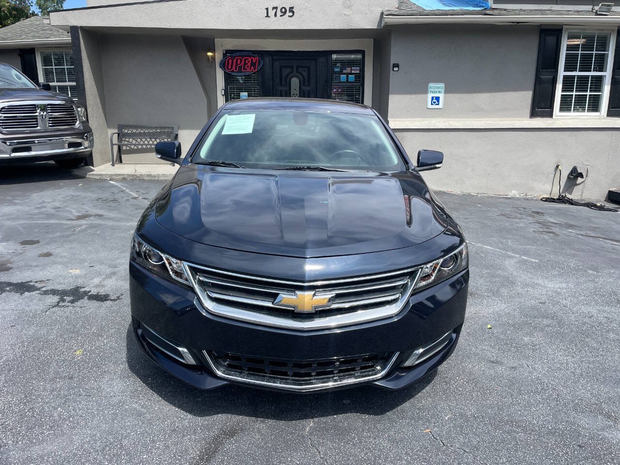 Used 2016 Chevrolet Impala LT w/ Convenience Package FWD image 3