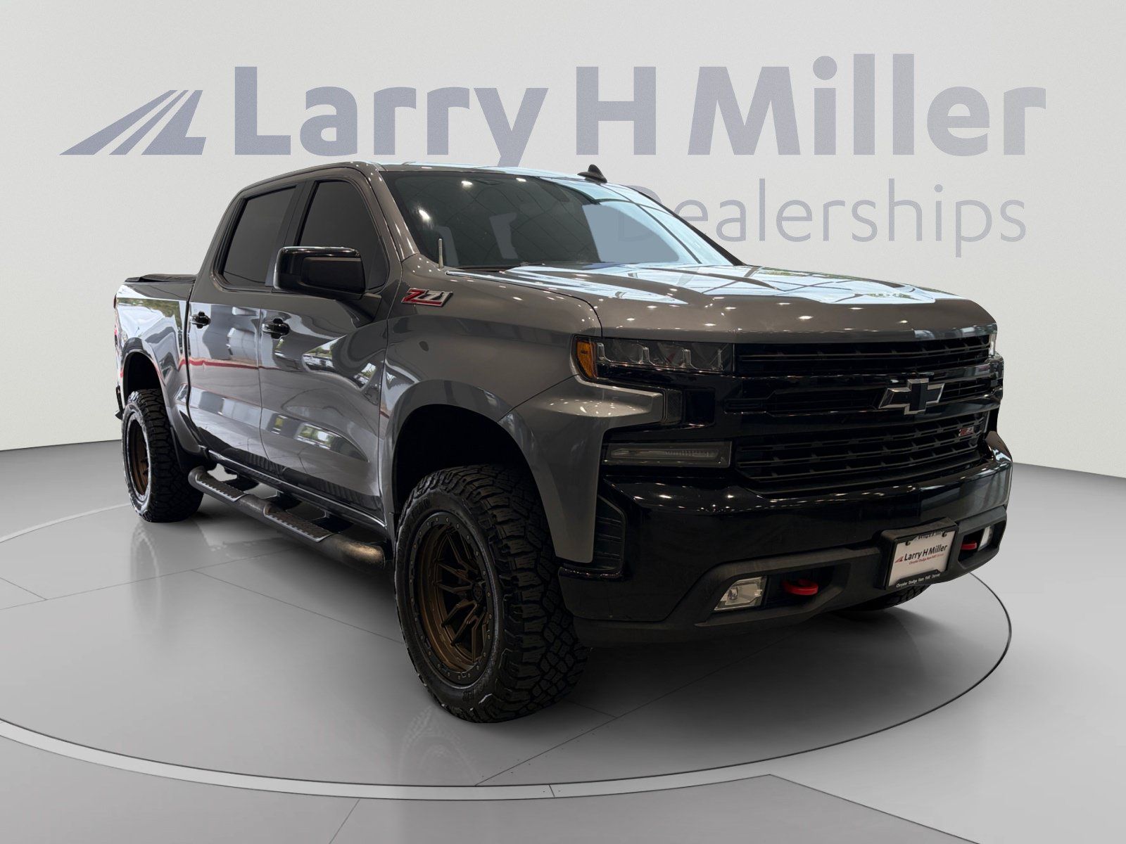 Used 2021 Chevrolet Silverado 1500 LT Trail Boss w/ Bed Protection Package AWD/4WD image 7