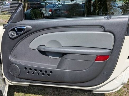 Used 2005 Chrysler PT Cruiser GT FWD image 25