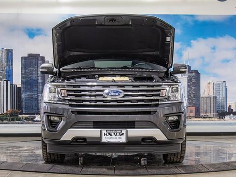 Used 2020 Ford Expedition XLT w/ Equipment Group 202A image 4