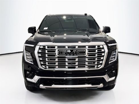 Used 2026 GMC Yukon Denali w/ Sun & Power Step Package AWD/4WD image 27