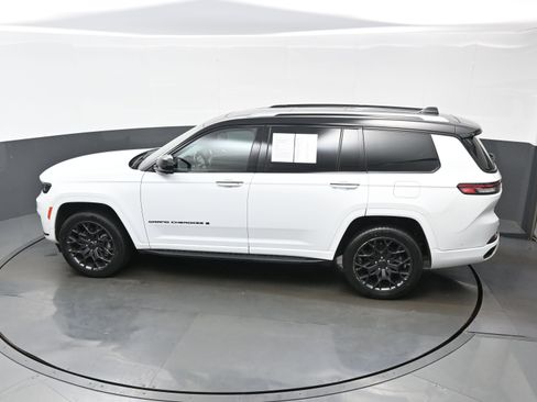 Used 2023 Jeep Grand Cherokee L Summit w/ High Altitude Package AWD/4WD image 39