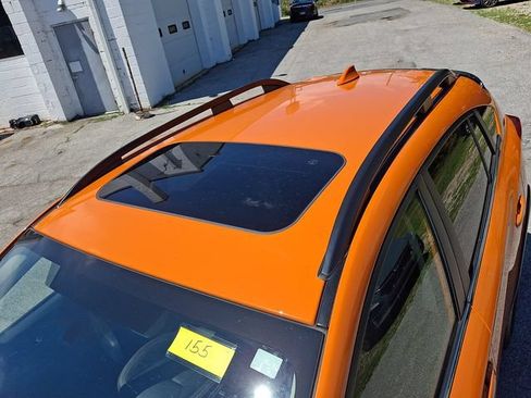 Used 2019 Subaru Crosstrek 2.0i Limited w/ Moonroof Package w/Navigation AWD/4WD image 11
