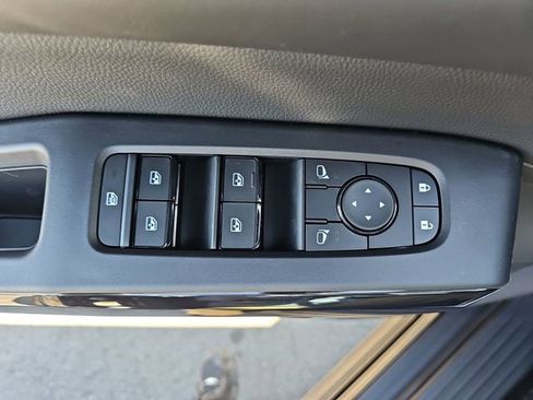 New 2026 Nissan Pathfinder SV image 35