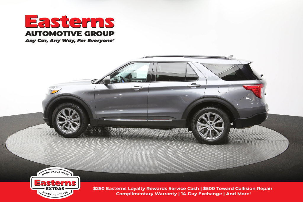 Used 2023 Ford Explorer XLT w/ Equipment Group 202A AWD/4WD image 62
