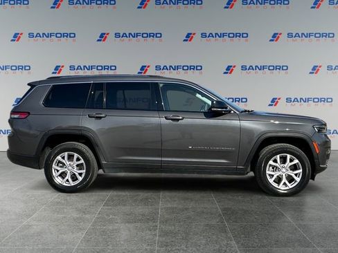 Used 2022 Jeep Grand Cherokee L Limited AWD/4WD image 6
