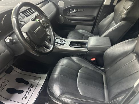 Used 2018 Land Rover Range Rover Evoque SE Premium AWD/4WD image 11