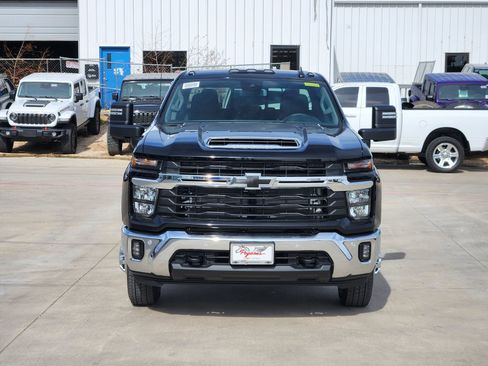 New 2026 Chevrolet Silverado 3500 LT image 6
