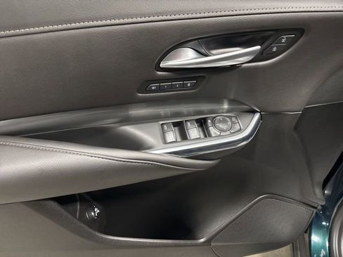Used 2024 Cadillac XT4 Premium Luxury image 13