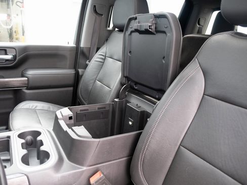 Used 2020 Chevrolet Silverado 3500 LTZ w/ LTZ Premium Package image 9