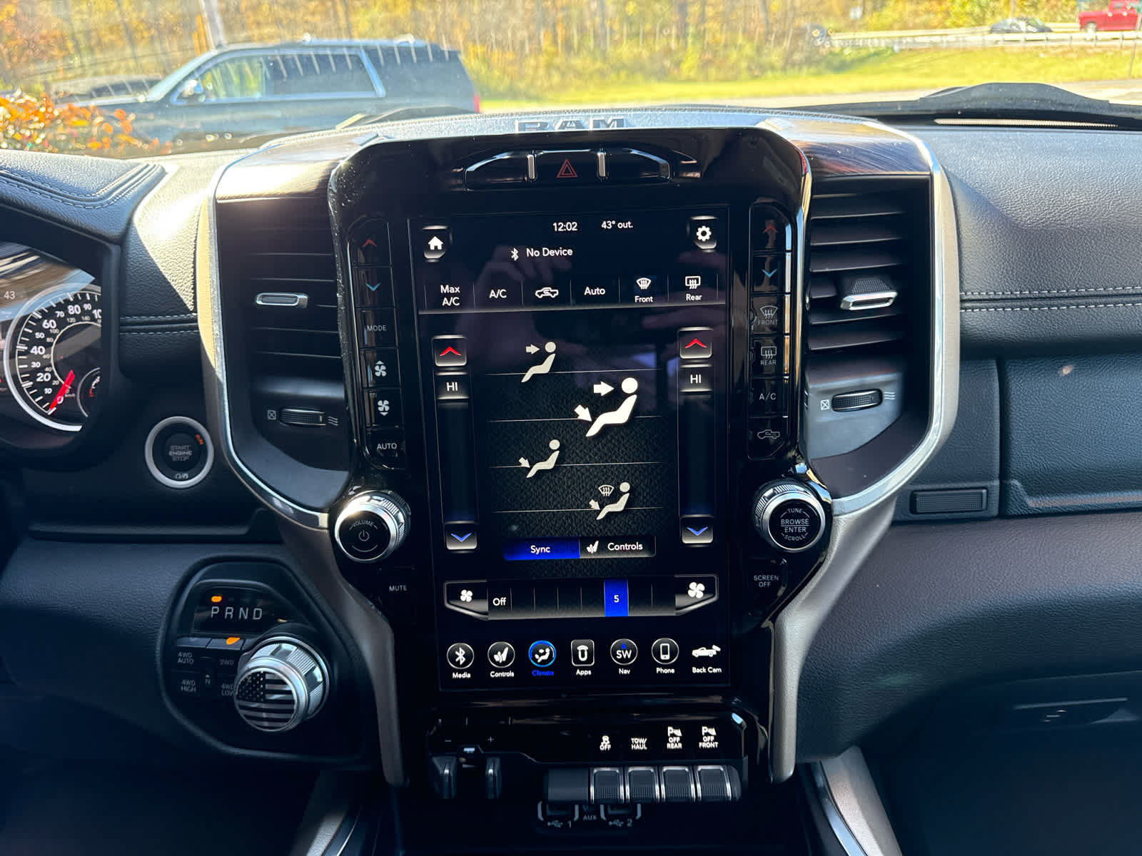 Used 2020 RAM 1500 Laramie AWD/4WD image 24