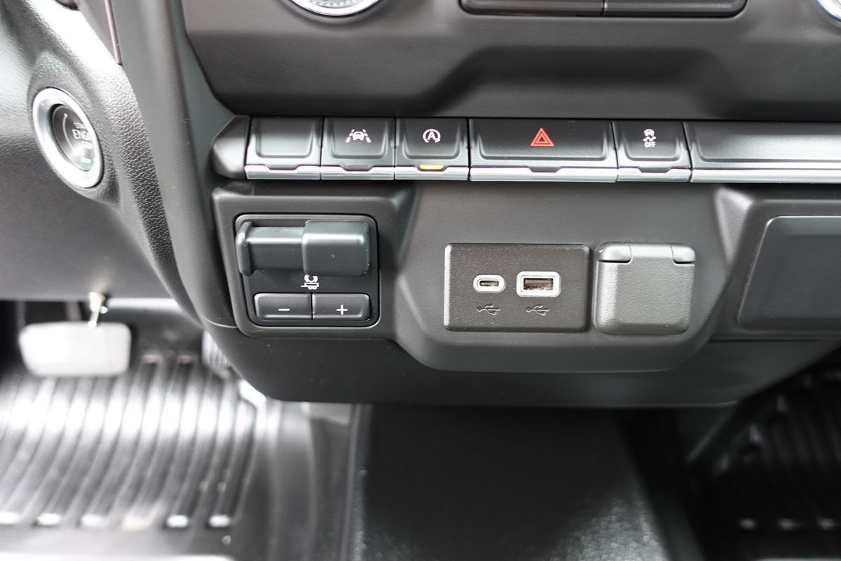 Used 2024 GMC Sierra 1500 Pro w/ Fleet Convenience Package AWD/4WD image 41