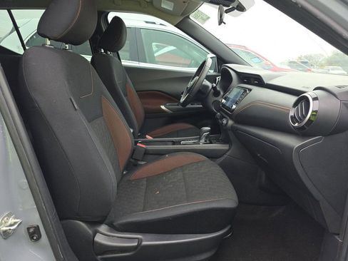 Used 2023 Nissan Kicks SR image 22