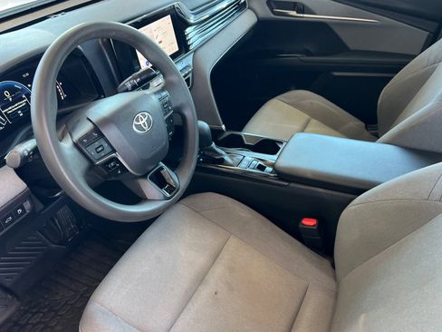Certified 2025 Toyota Camry LE FWD image 7