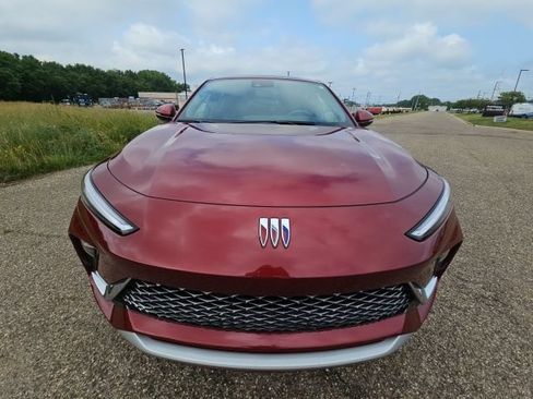 Used 2024 Buick Envista Avenir FWD image 8