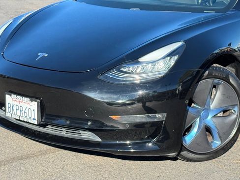 Used 2019 Tesla Model 3 image 3