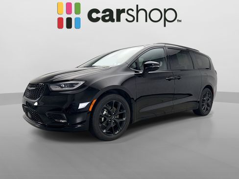 Used 2025 Chrysler Pacifica Limited FWD image 1