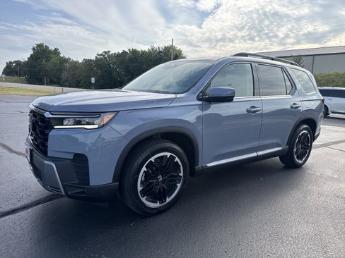 New 2026 Honda Pilot image 2