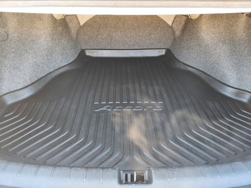 Used 2014 Honda Accord EX-L image 32