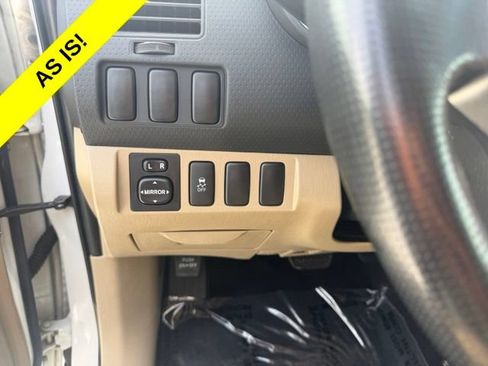 Used 2014 Toyota Tacoma PreRunner w/ SR5 Package RWD image 16