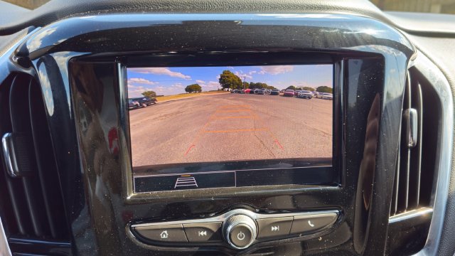 Used 2023 Chevrolet Traverse LT FWD image 18